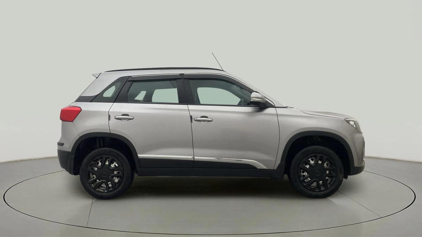 2021 Maruti Vitara Brezza LXI, Petrol, Manual, 43,348 km, Right Side View