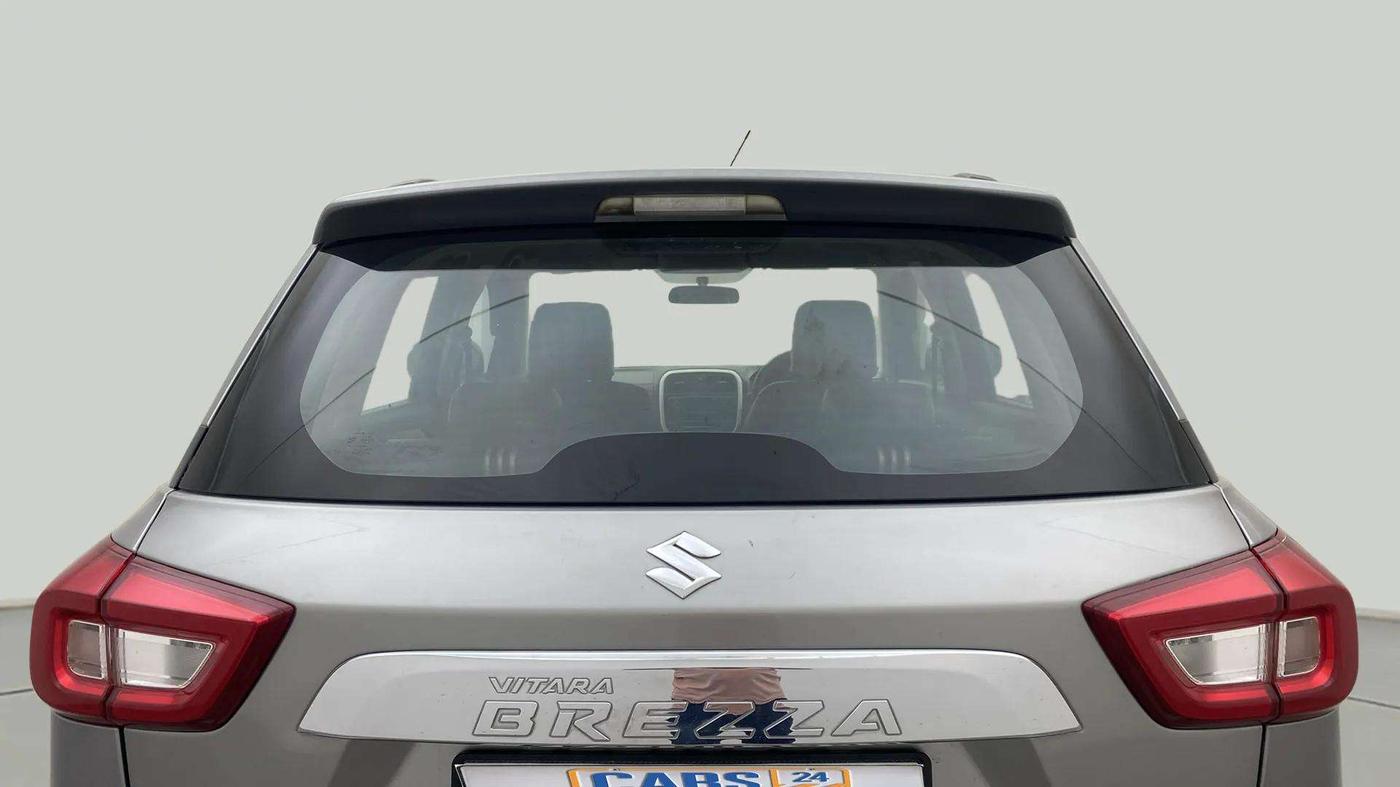2021 Maruti Vitara Brezza LXI, Petrol, Manual, 43,348 km, Rear Windshield