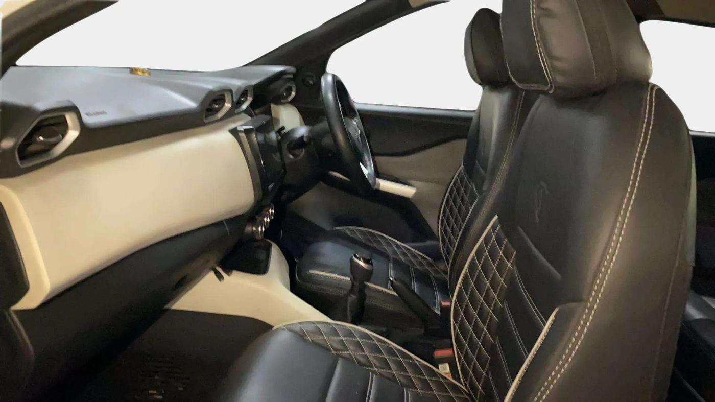 2021 Nissan MAGNITE XE, Petrol, Manual, 51,653 km, Right Side Front Door Cabin