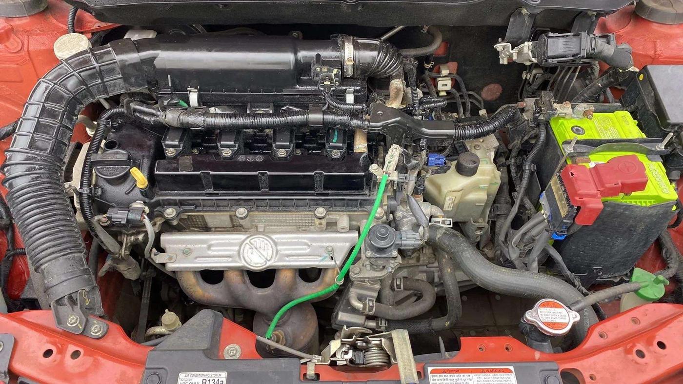 2021 Maruti Swift ZXI PLUS AMT DUAL TONE, Petrol, Automatic, 39,326 km, Engine View