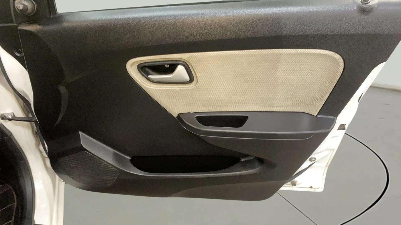 2023 Maruti Alto LXI OPT CNG, CNG, Manual, 33,982 km, Driver Side Door Panels Control