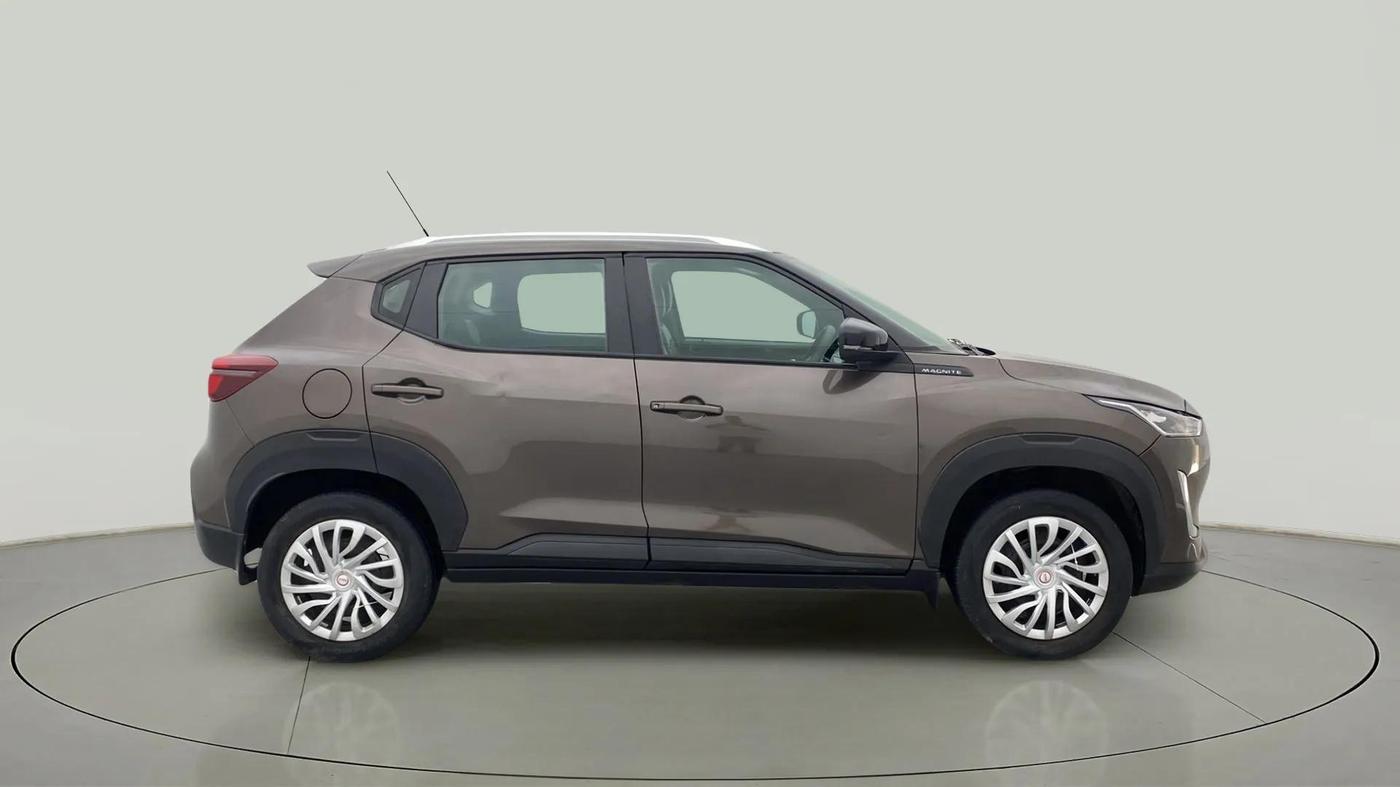 2021 Nissan MAGNITE XL, Petrol, Manual, 52,758 km, Right Side View