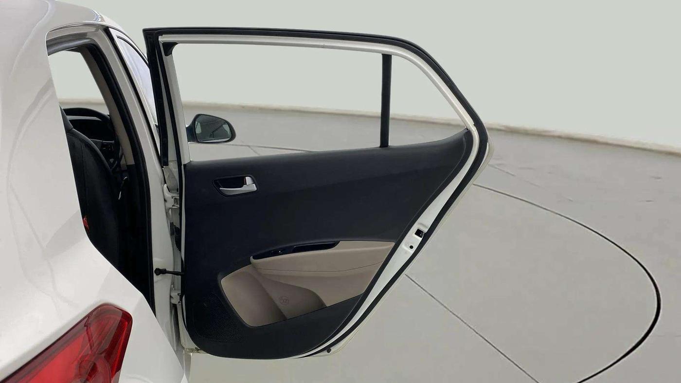 2017 Hyundai Grand i10 SPORTZ U2 1.2 CRDI, Diesel, Manual, 78,074 km, RHS Rear Door