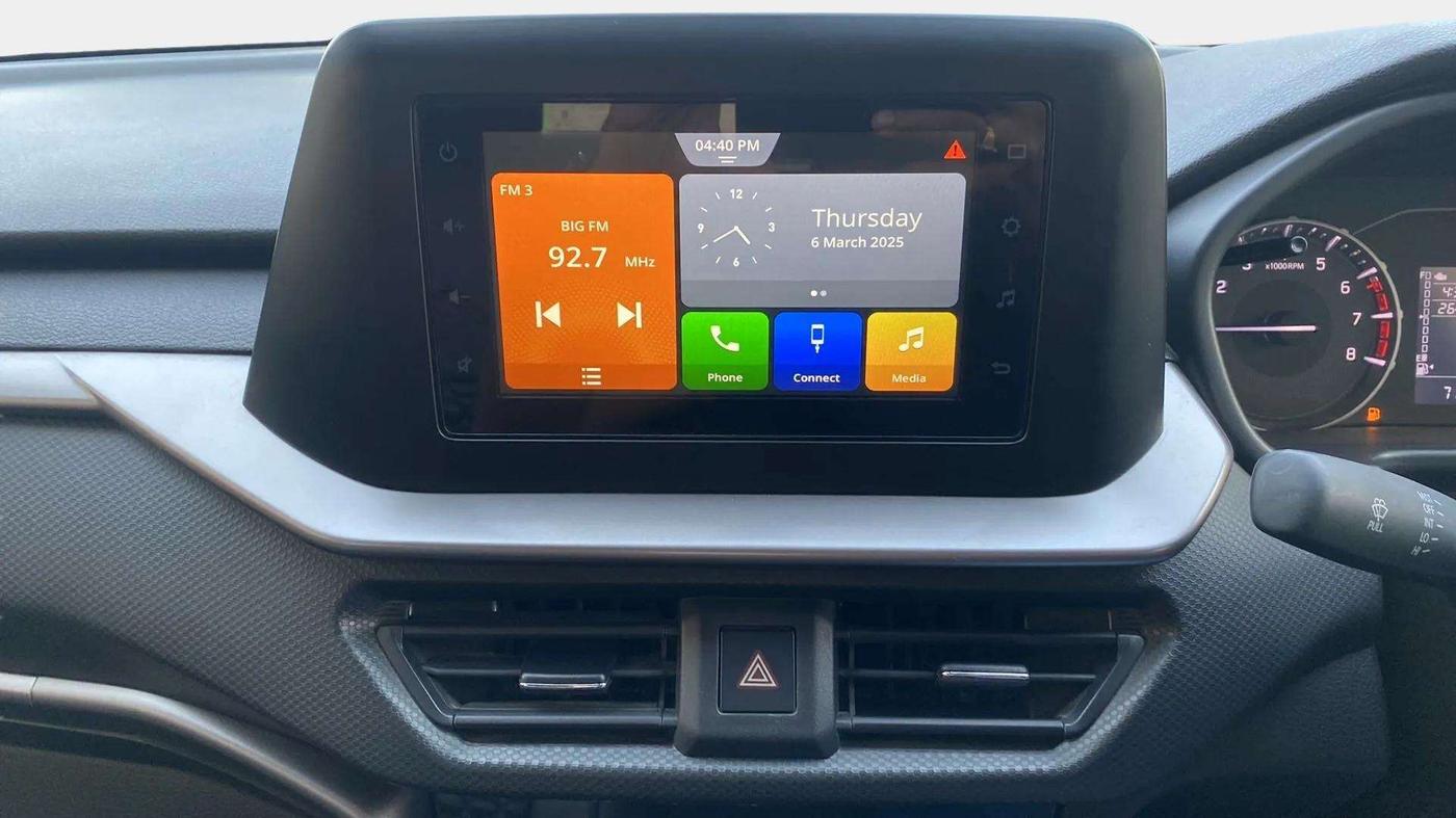 2023 Maruti BREZZA VXI SMART HYBRID, Petrol, Manual, 7,130 km, Air Conditioner