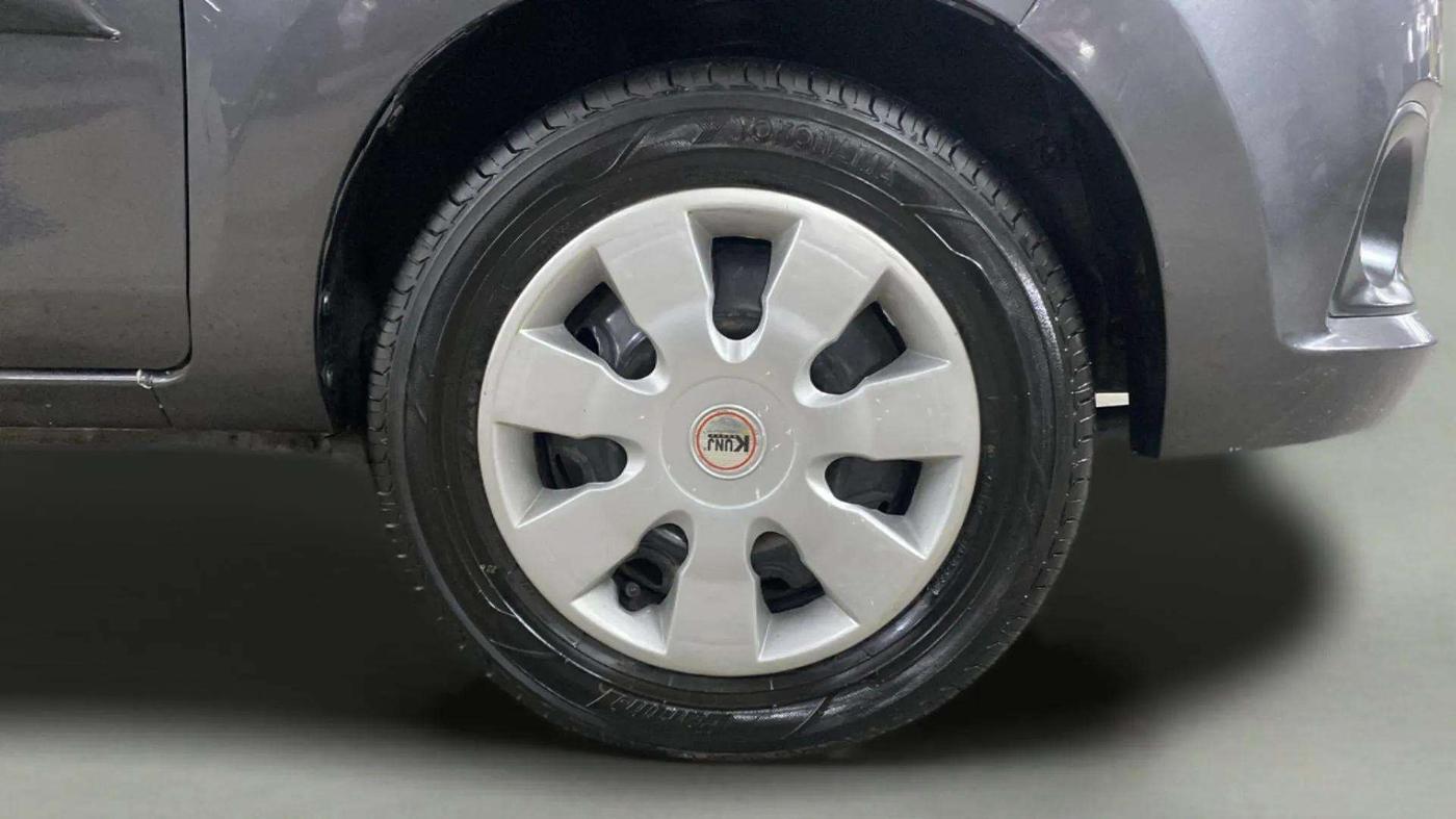 2018 Maruti Alto K10 VXI (O), Petrol, Manual, 31,100 km, Right Front Wheel