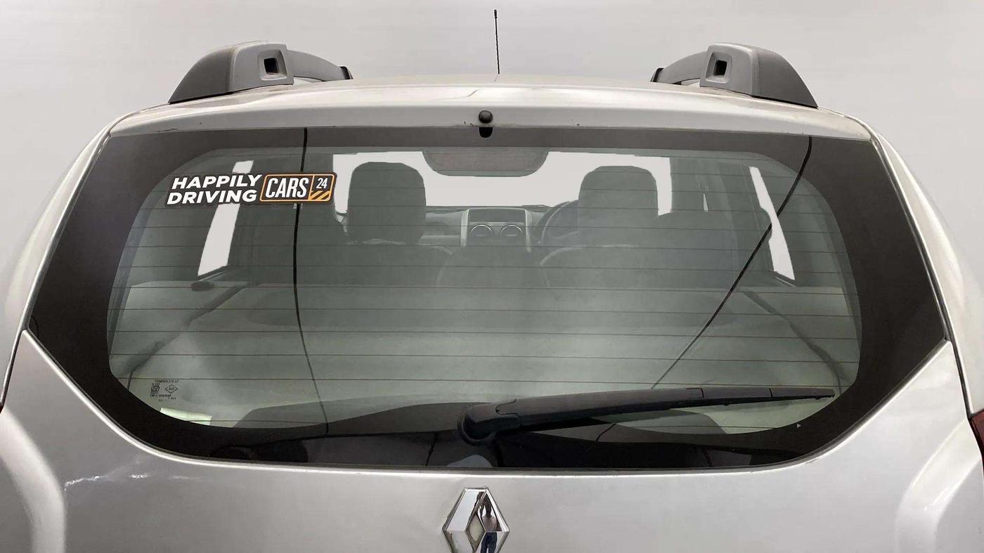 2017 Renault Duster RXL PETROL, Petrol, Manual, 36,846 km, Rear Windshield