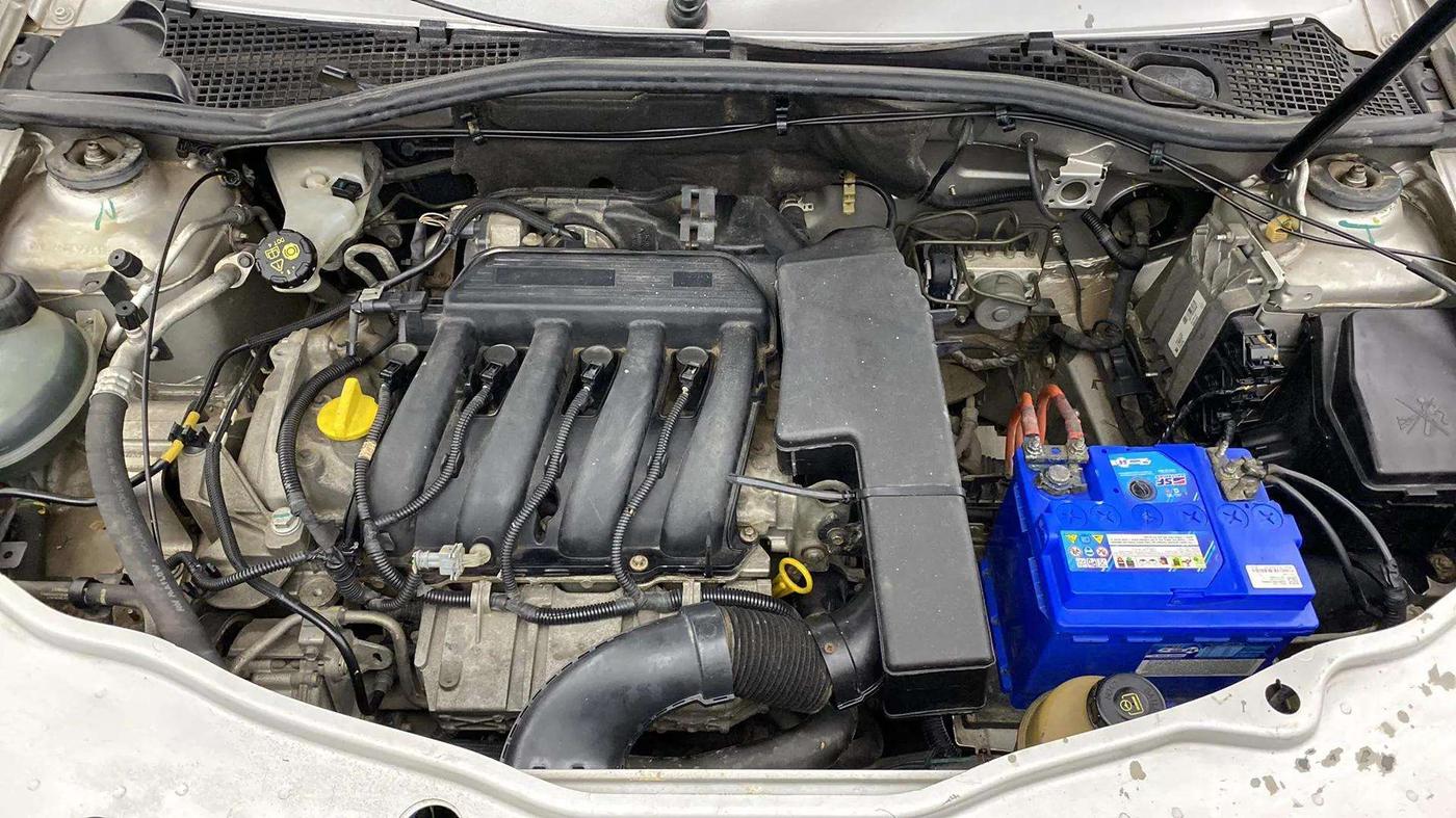 2017 Renault Duster RXL PETROL, Petrol, Manual, 36,846 km, Engine View