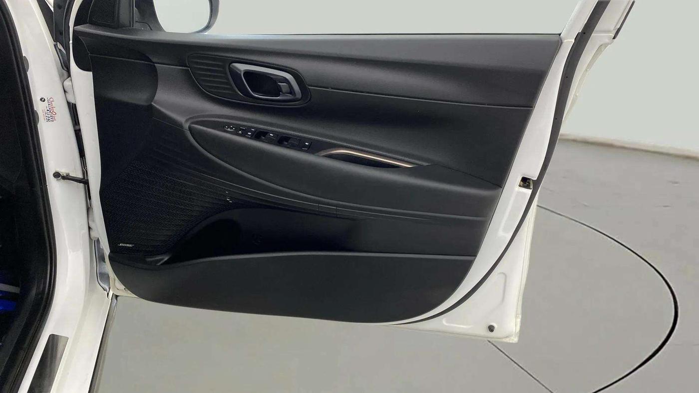 2022 Hyundai NEW I20 ASTA (O) 1.0 TURBO GDI DCT, Petrol, Automatic, 5,132 km, Driver Side Door Panels Control