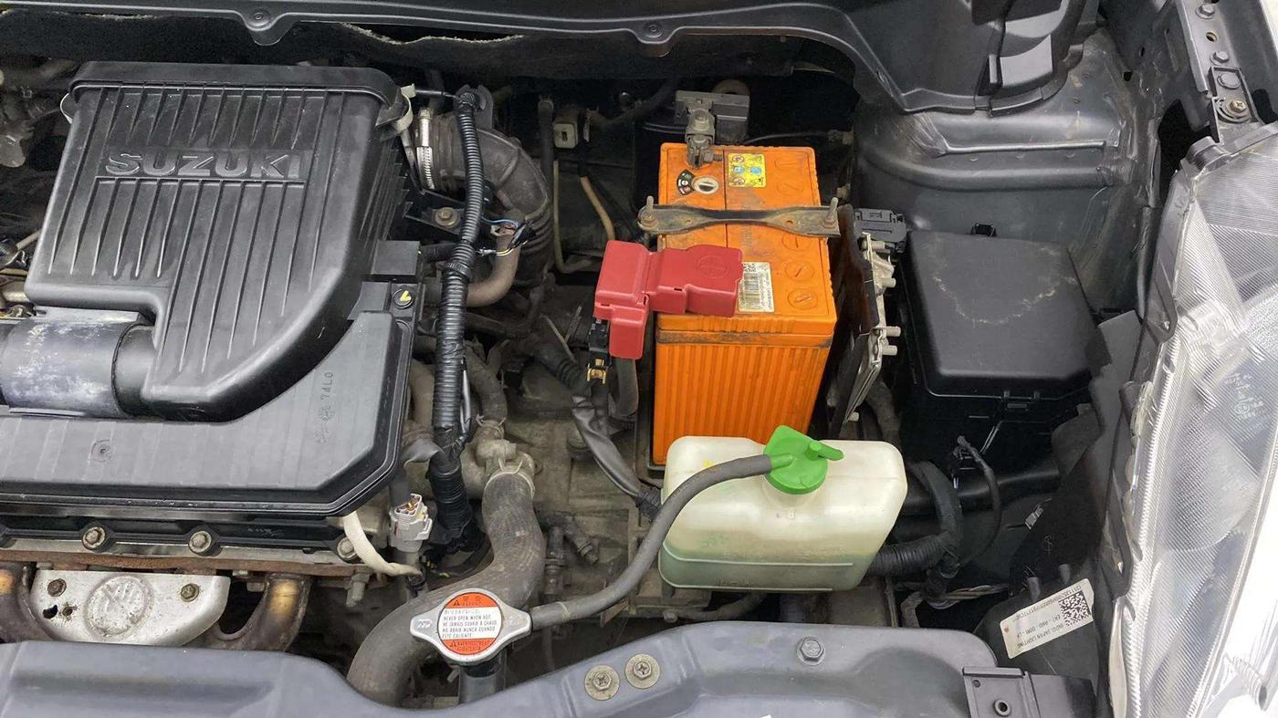 2017 Maruti Ertiga VXI ABS, Petrol, Manual, 33,417 km, Engine View - Left