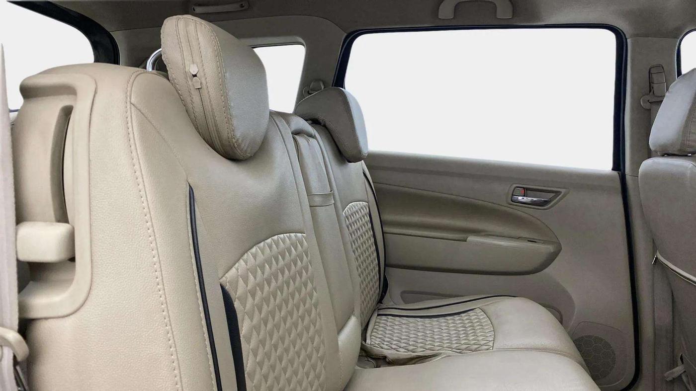 2017 Maruti Ertiga VXI ABS, Petrol, Manual, 33,417 km, Right Side Rear Door Cabin