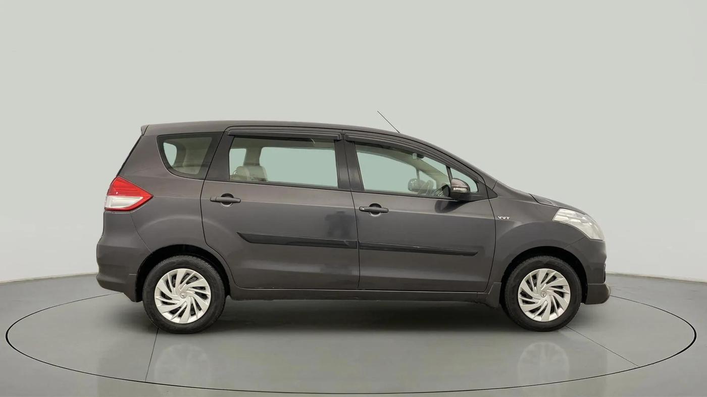 2017 Maruti Ertiga VXI ABS, Petrol, Manual, 33,417 km, Right Side View