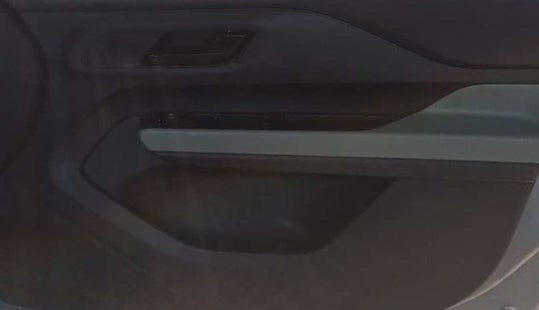 2022 Tata PUNCH ADVENTURE MT, Petrol, Manual, 43,173 km, Driver Side Door Panels Control