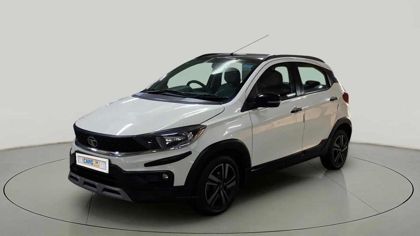 2022 Tata TIAGO NRG XZ AMT, Petrol, Automatic, 7,856 km, Left Front Diagonal