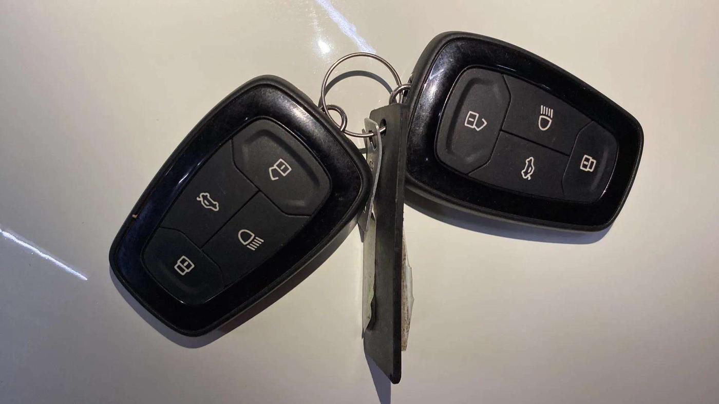 2022 Tata TIAGO NRG XZ AMT, Petrol, Automatic, 7,856 km, Key Close Up