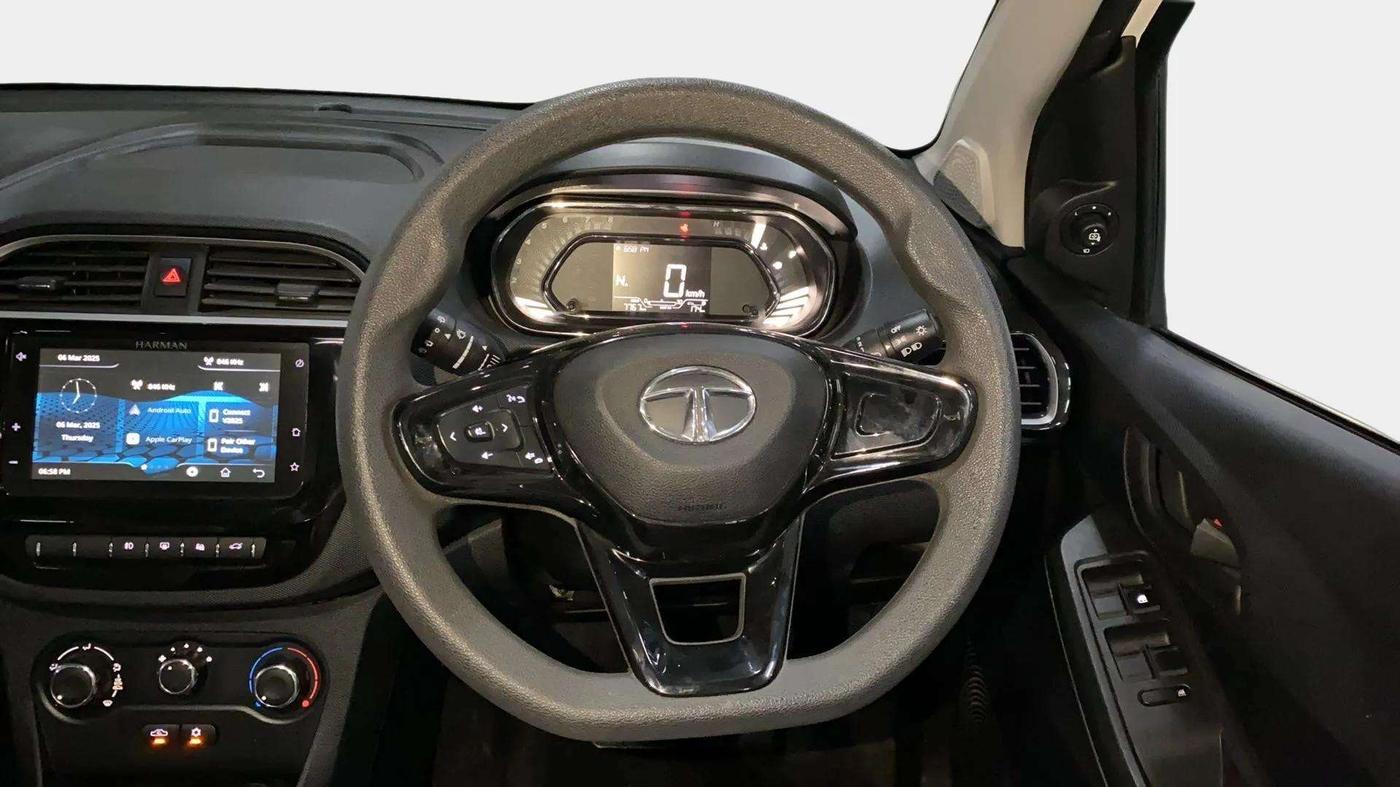2022 Tata TIAGO NRG XZ AMT, Petrol, Automatic, 7,856 km, Steering Wheel Close Up