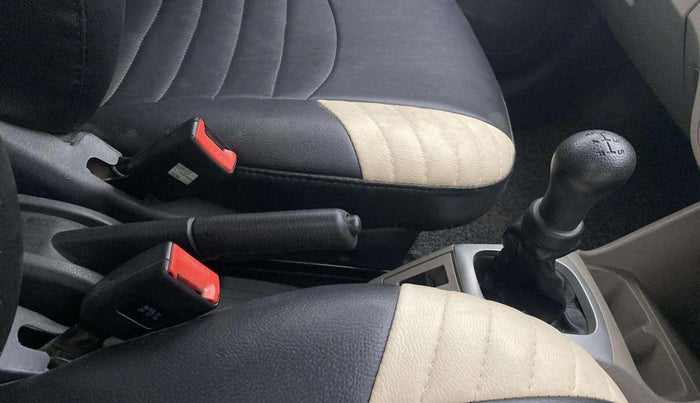 2017 Maruti Alto K10 VXI, Petrol, Manual, 67,559 km, Gear Lever