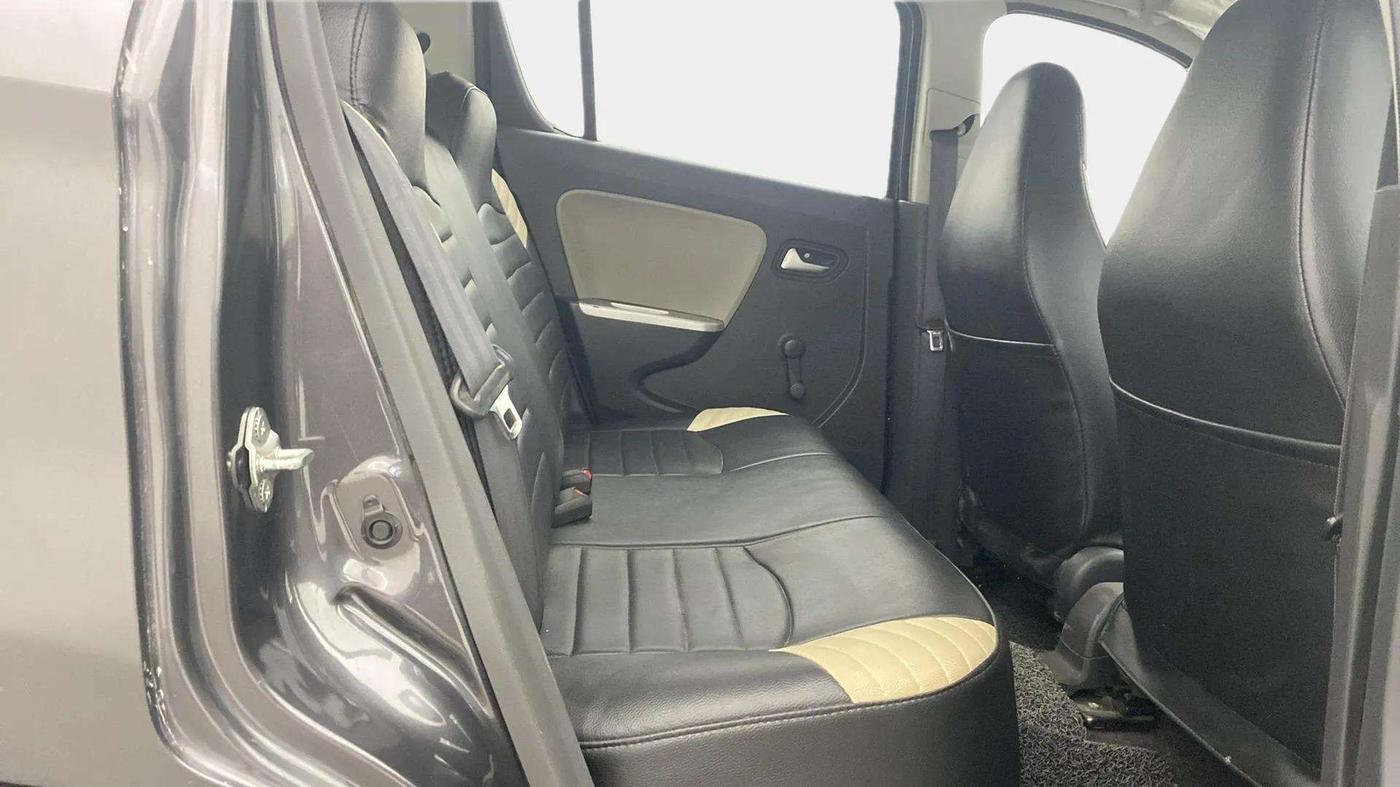 2017 Maruti Alto K10 VXI, Petrol, Manual, 67,559 km, Right Side Rear Door Cabin