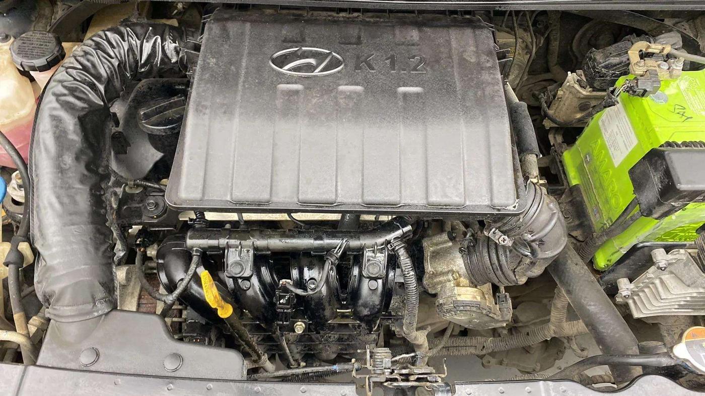 2022 Hyundai GRAND I10 NIOS SPORTZ AMT 1.2 KAPPA VTVT, Petrol, Automatic, 31,550 km, Engine View