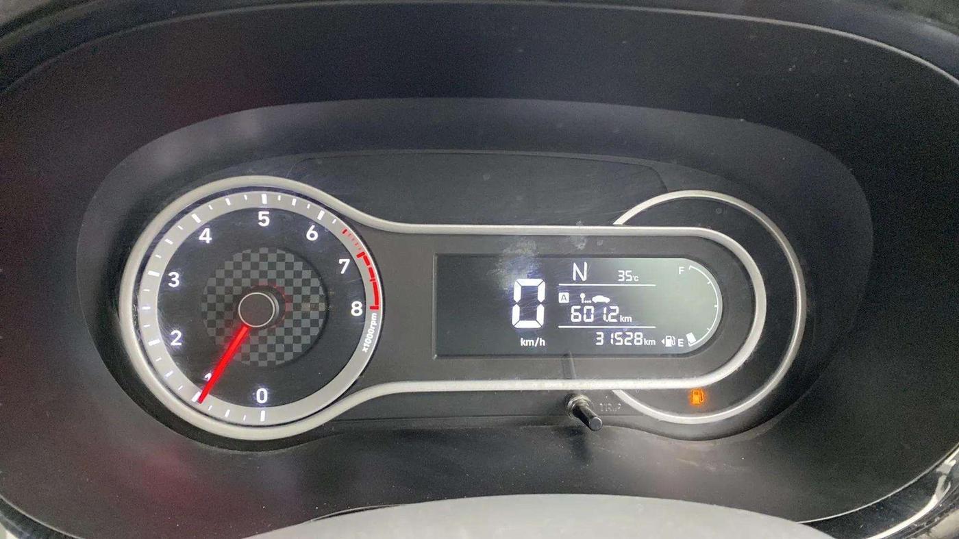 2022 Hyundai GRAND I10 NIOS SPORTZ AMT 1.2 KAPPA VTVT, Petrol, Automatic, 31,550 km, Odometer Image