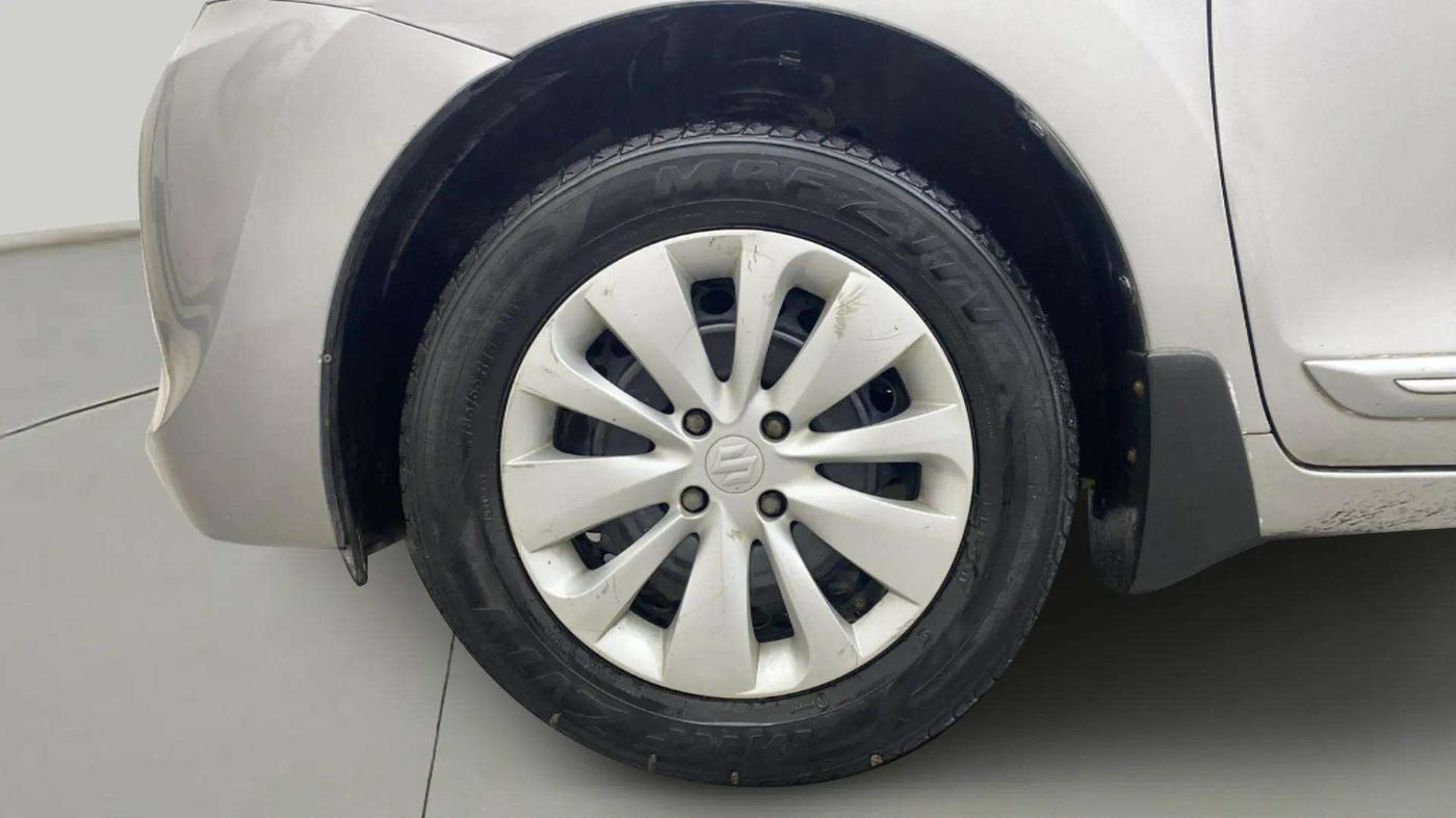 2017 Maruti Baleno DELTA PETROL 1.2, Petrol, Manual, 46,093 km, Left Front Wheel