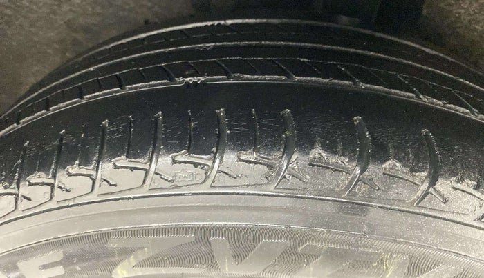 2017 Maruti Baleno DELTA PETROL 1.2, Petrol, Manual, 45,918 km, Left Rear Tyre Tread