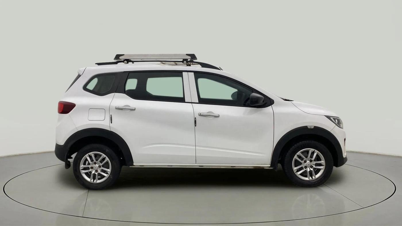 2022 Renault TRIBER RXL MT, Petrol, Manual, 35,107 km, Right Side View