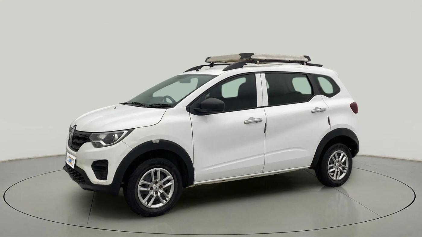 2022 Renault TRIBER RXL MT, Petrol, Manual, 35,107 km, Left Front Diagonal