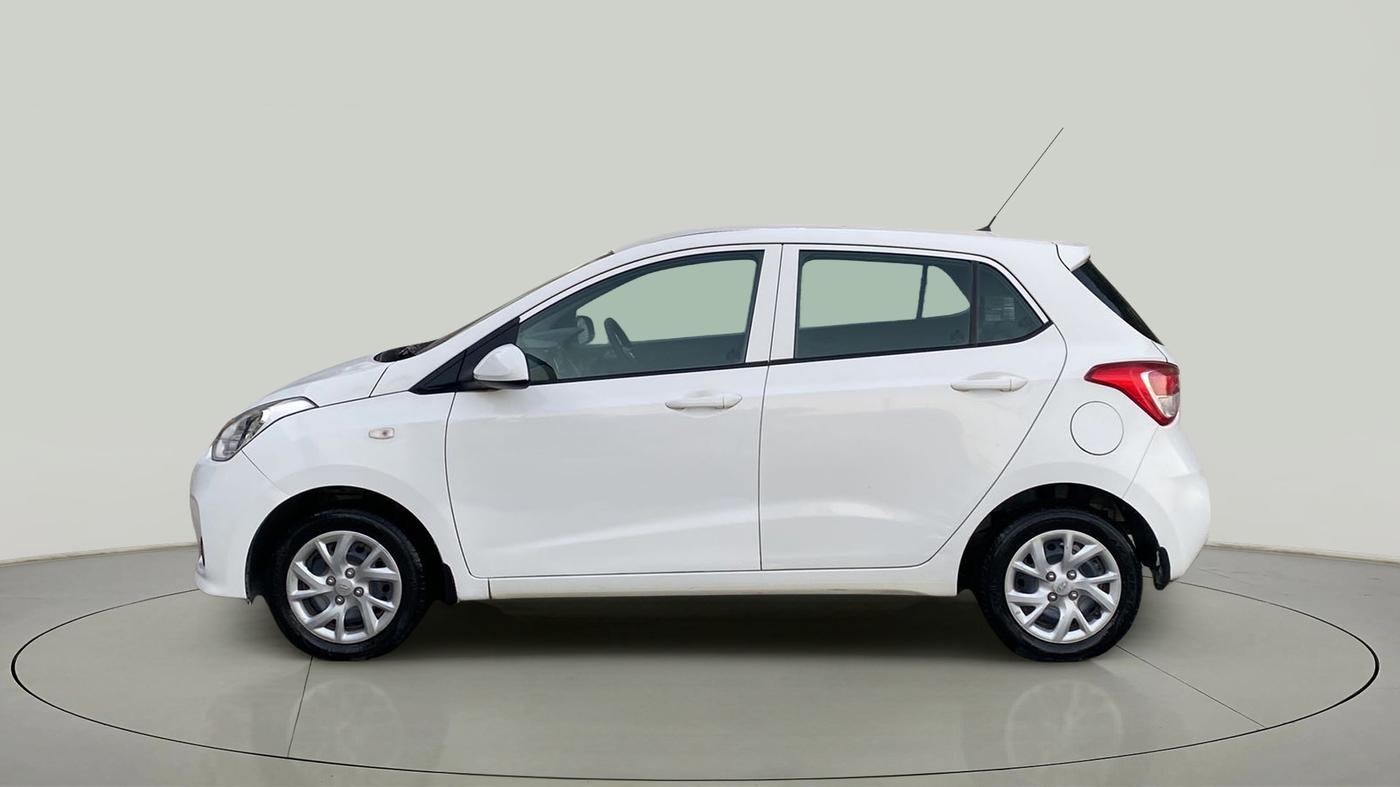 2017 Hyundai Grand i10 MAGNA AT 1.2 KAPPA VTVT, Petrol, Automatic, 16,764 km, Left Side