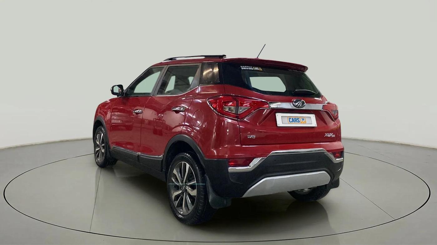 2020 Mahindra XUV300 W8 (O) 1.5 DIESEL, Diesel, Manual, 40,185 km, Left Back Diagonal