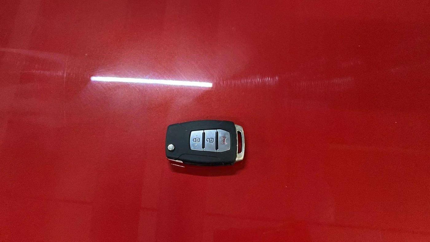2020 Mahindra XUV300 W8 (O) 1.5 DIESEL, Diesel, Manual, 40,185 km, Key Close Up