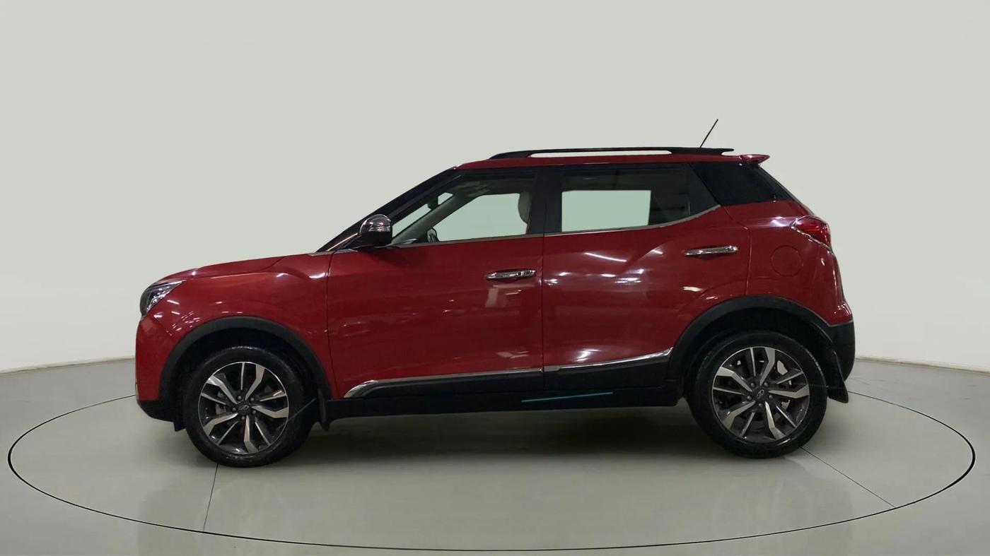 2020 Mahindra XUV300 W8 (O) 1.5 DIESEL, Diesel, Manual, 40,185 km, Left Side