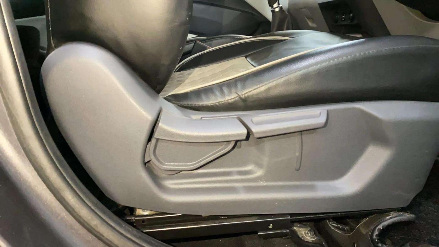 2021 Hyundai AURA SX 1.2, Petrol, Manual, 26,623 km, Driver Side Adjustment Panel