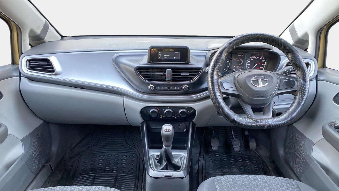 2021 Tata ALTROZ XM PETROL, Petrol, Manual, 31,852 km, Dashboard