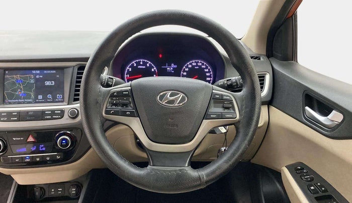 2018 Hyundai Verna 1.6 VTVT SX, Petrol, Manual, 60,444 km, Steering Wheel Close Up