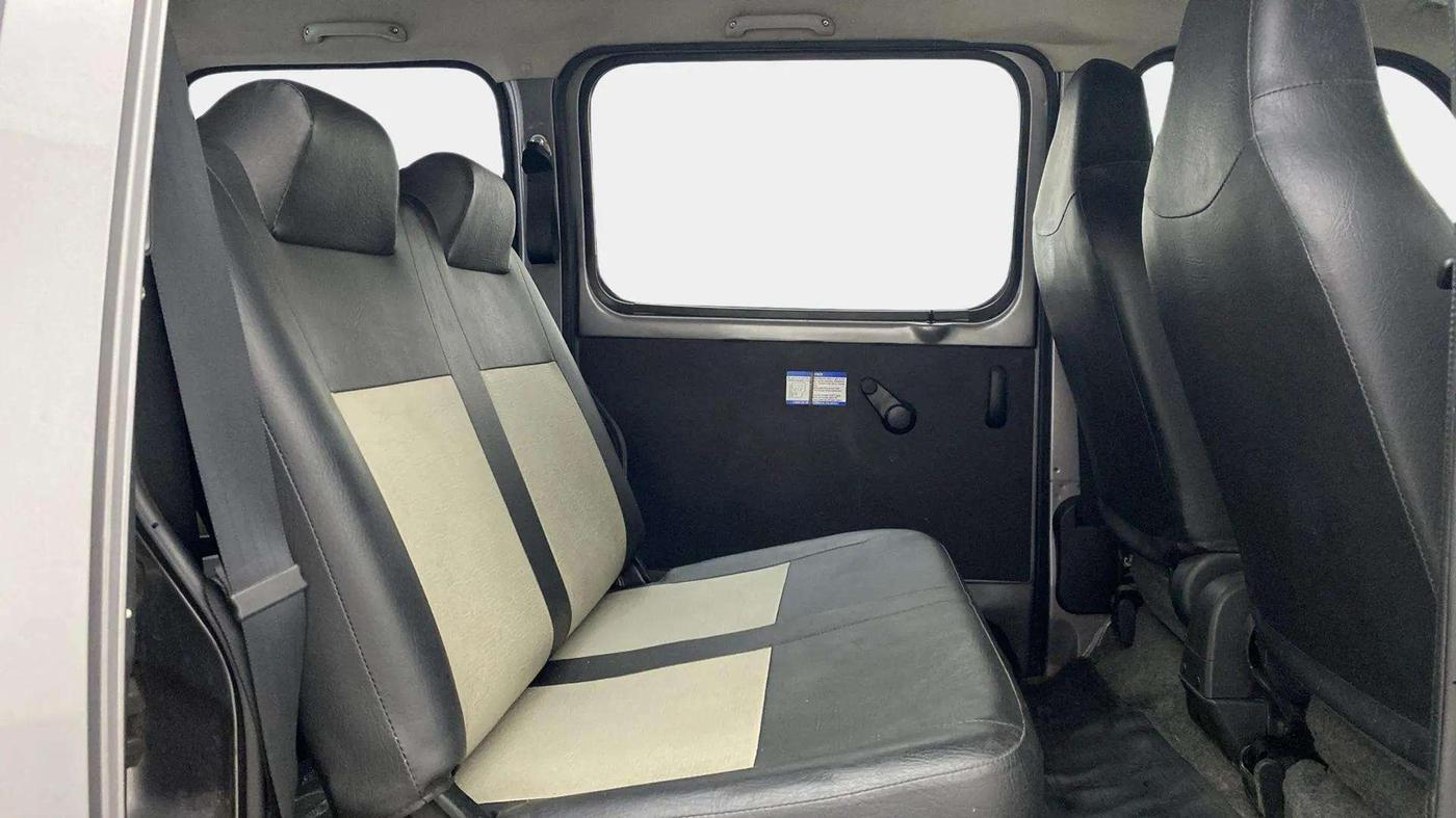 2023 Maruti Eeco 7 STR STD 1.2, Petrol, Manual, 22,147 km, Right Side Rear Door Cabin