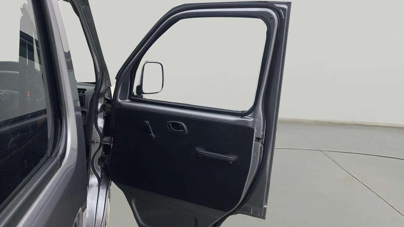 2023 Maruti Eeco 7 STR STD 1.2, Petrol, Manual, 22,147 km, RHS Front Door