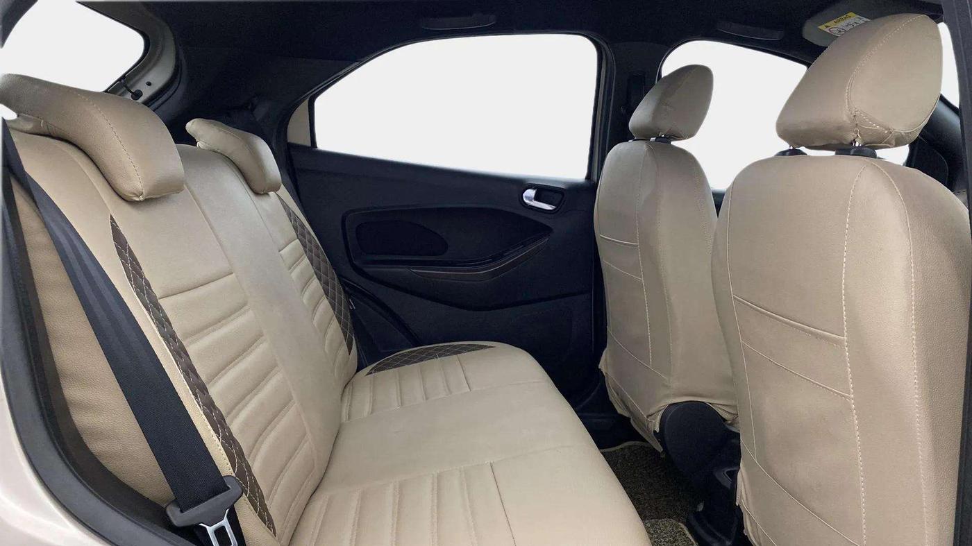 2018 Ford FREESTYLE TITANIUM 1.2 PETROL, Petrol, Manual, 26,842 km, Right Side Rear Door Cabin