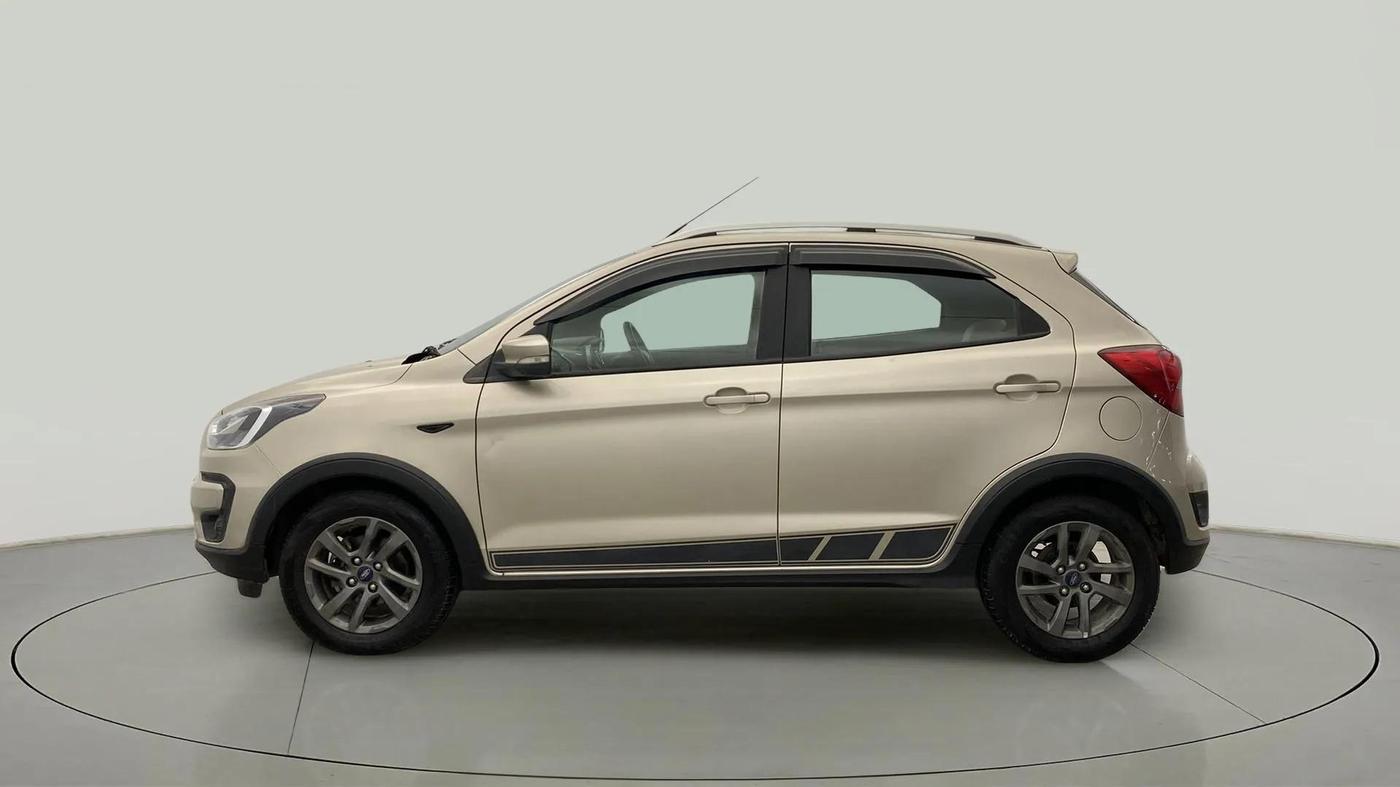2018 Ford FREESTYLE TITANIUM 1.2 PETROL, Petrol, Manual, 26,842 km, Left Side