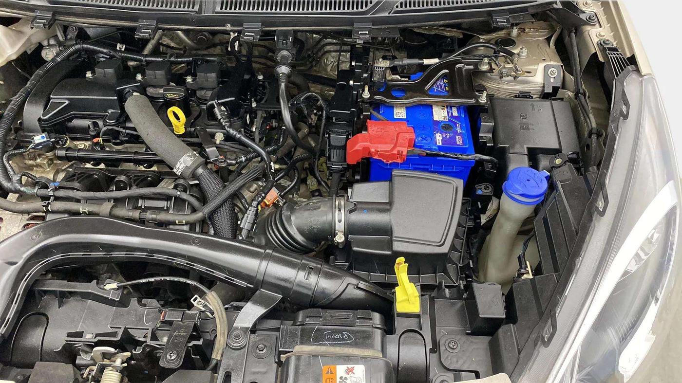2018 Ford FREESTYLE TITANIUM 1.2 PETROL, Petrol, Manual, 26,842 km, Engine View - Left