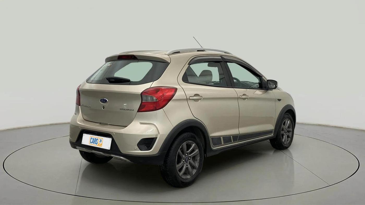 2018 Ford FREESTYLE TITANIUM 1.2 PETROL, Petrol, Manual, 26,842 km, Right Back Diagonal