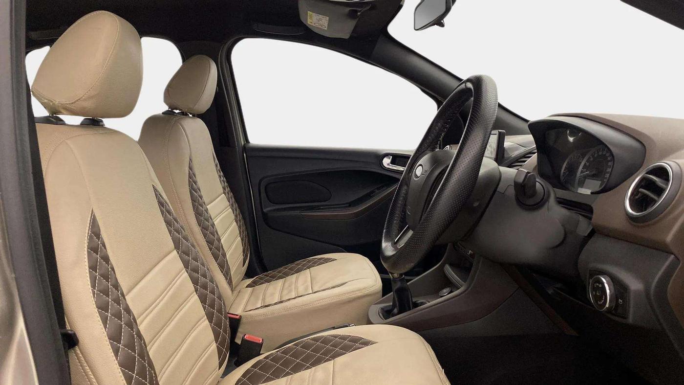 2018 Ford FREESTYLE TITANIUM 1.2 PETROL, Petrol, Manual, 26,842 km, Right Side Front Door Cabin