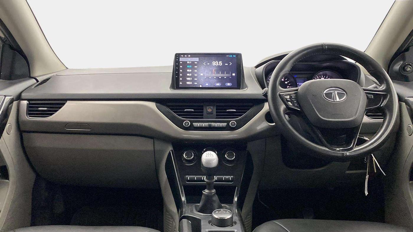 2019 Tata NEXON XM PETROL, CNG, Manual, 60,312 km, Dashboard