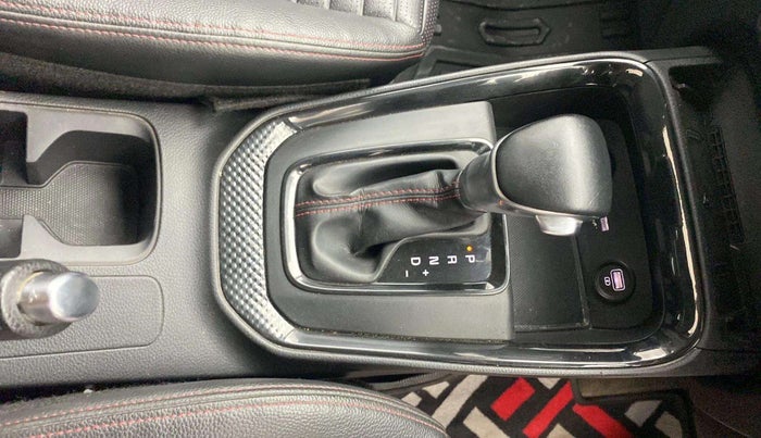 2020 KIA SONET GTX PLUS 1.5 AT, Diesel, Automatic, 77,839 km, Gear Lever