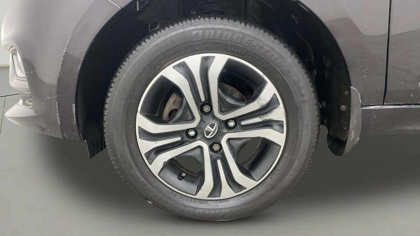 2022 Tata Tiago XZ PLUS CNG, CNG, Manual, 52,907 km, Left Front Wheel