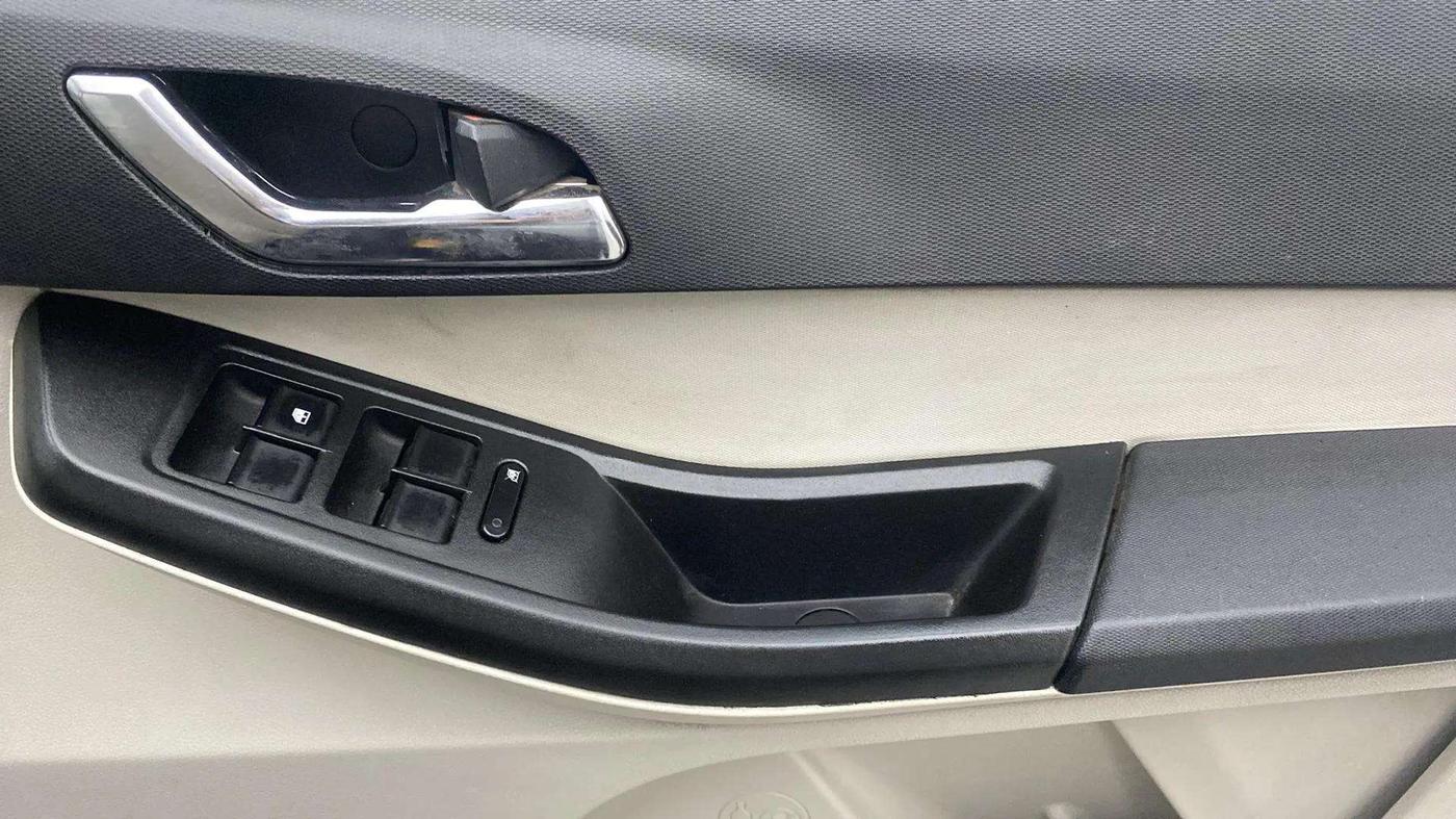 2022 Tata Tiago XZ PLUS CNG, CNG, Manual, 52,907 km, Driver Side Door Panels Control