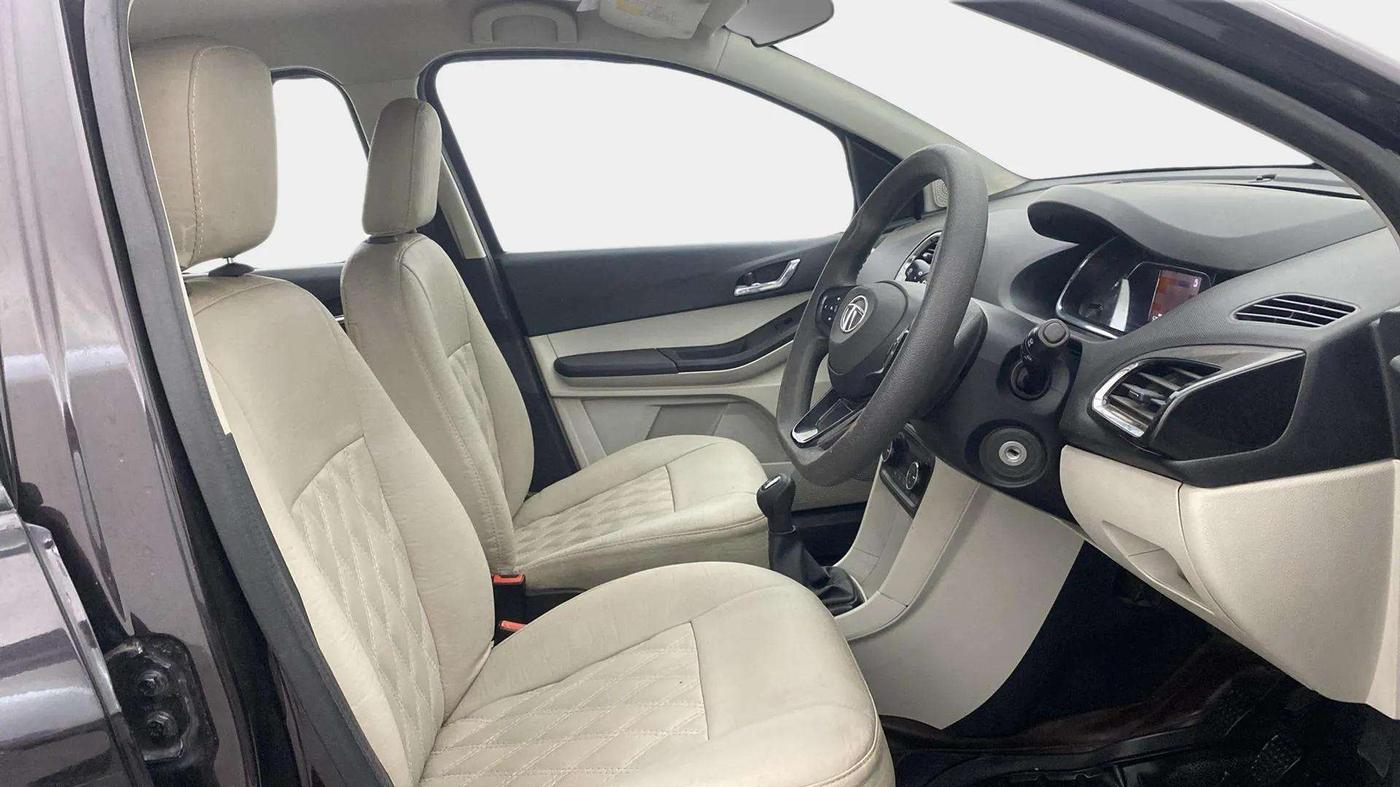 2022 Tata Tiago XZ PLUS CNG, CNG, Manual, 52,907 km, Right Side Front Door Cabin