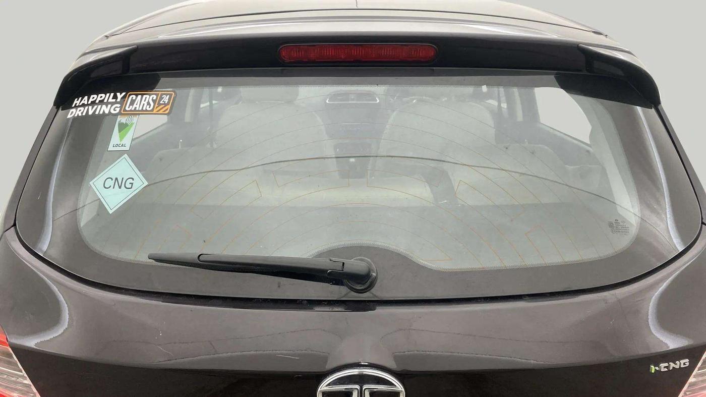 2022 Tata Tiago XZ PLUS CNG, CNG, Manual, 52,907 km, Rear Windshield