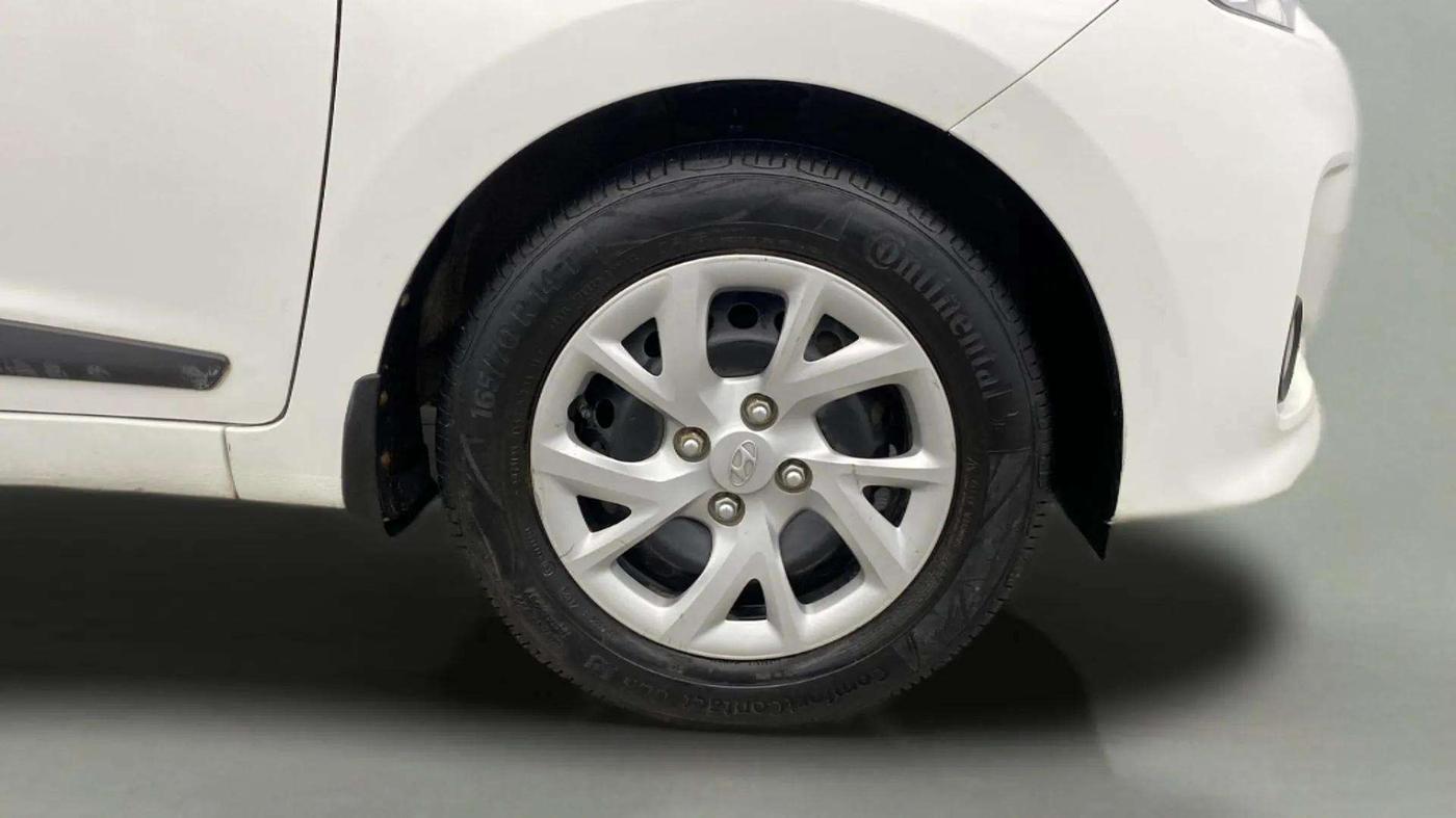 2019 Hyundai Grand i10 SPORTZ 1.2 KAPPA VTVT, CNG, Manual, 53,358 km, Right Front Wheel