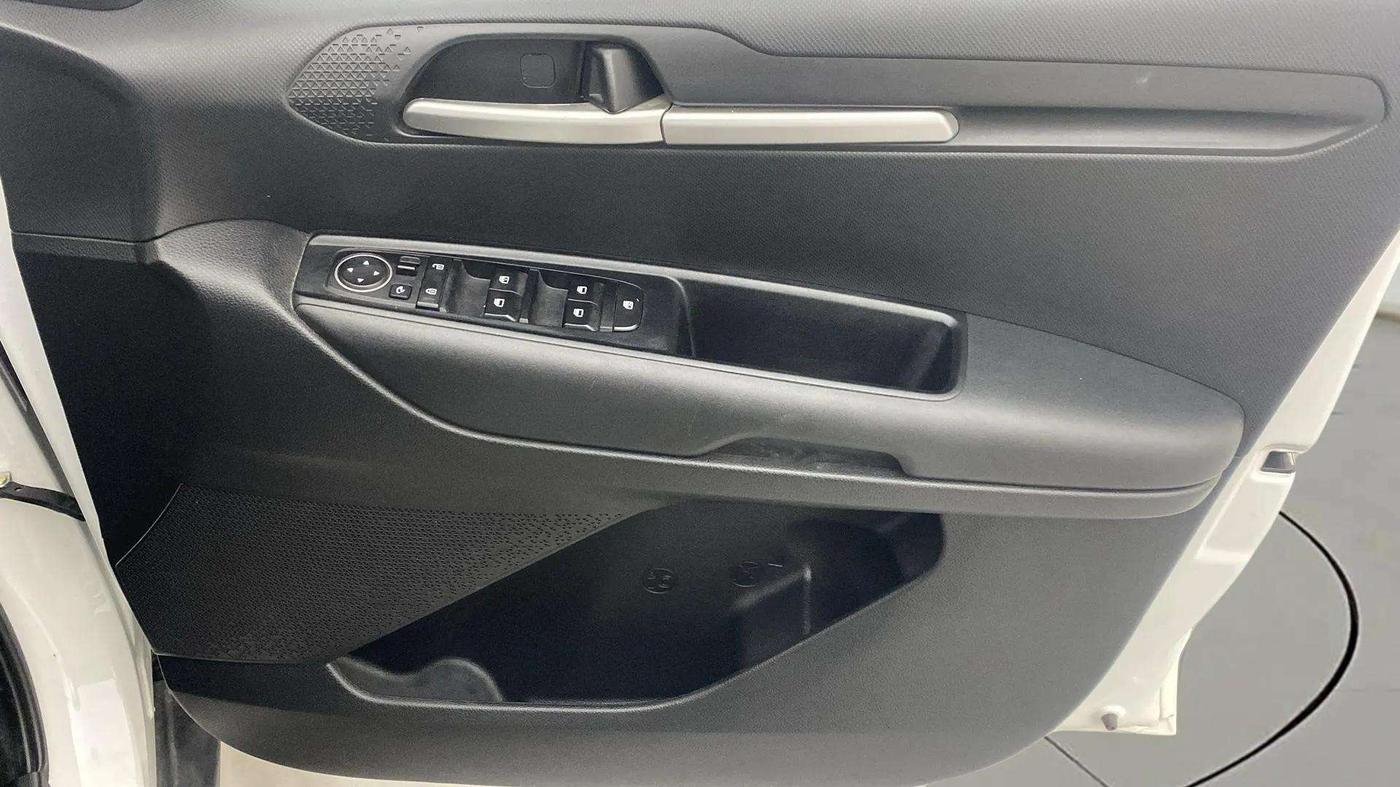 2023 KIA SONET HTK PLUS 1.2, Petrol, Manual, 5,757 km, Driver Side Door Panels Control