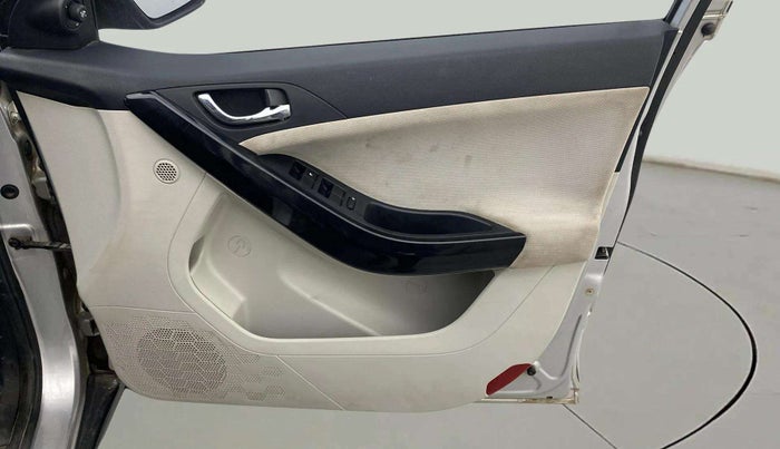2021 Tata NEXON XZA PLUS PETROL, Petrol, Automatic, 57,239 km, Driver Side Door Panels Control